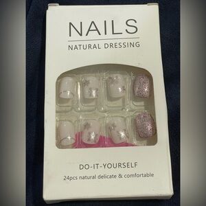 Pink sparkle winter press on nails